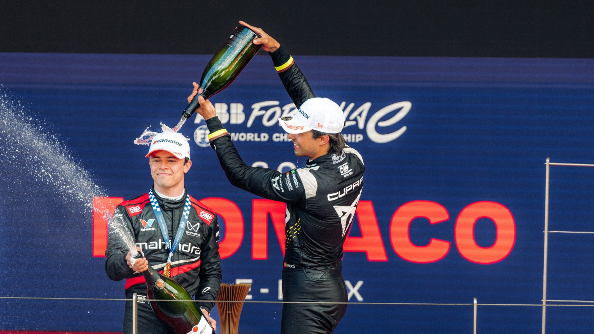 Pepe Mart&iacute;, piloto del equipo Cupra Kiro (derecha), E-Prix de M&oacute;naco 1, 2026, Porsche AG