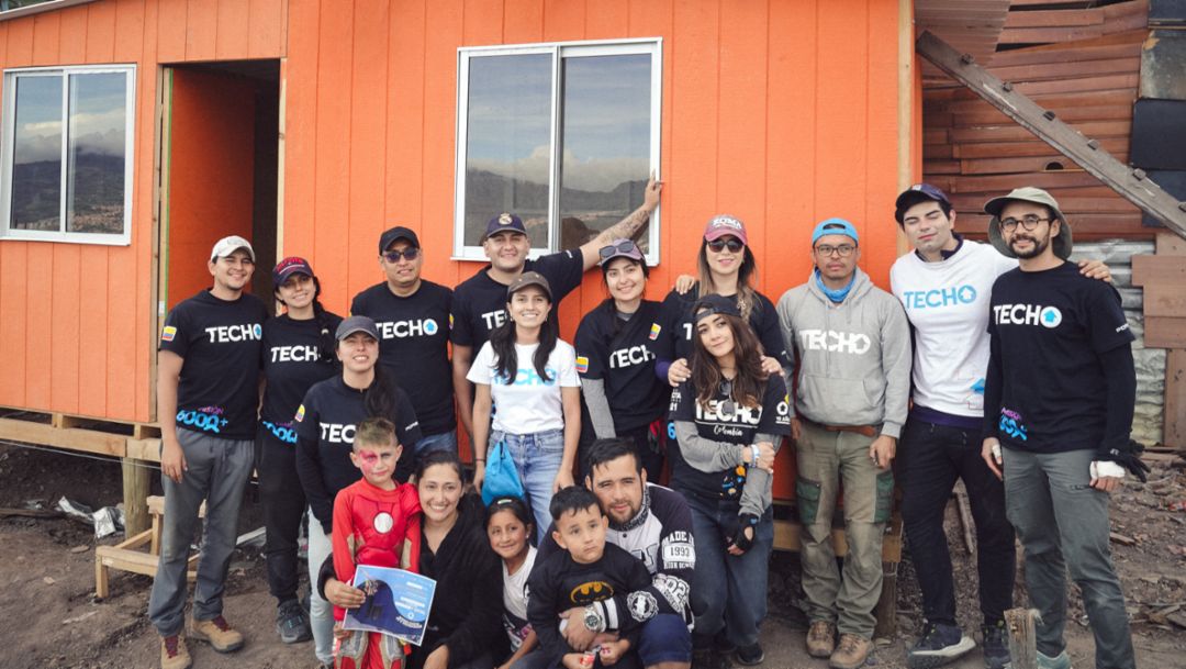 Autoelite, Porsche y TECHO se unen para apoyar comunidades del sur de Bogotá