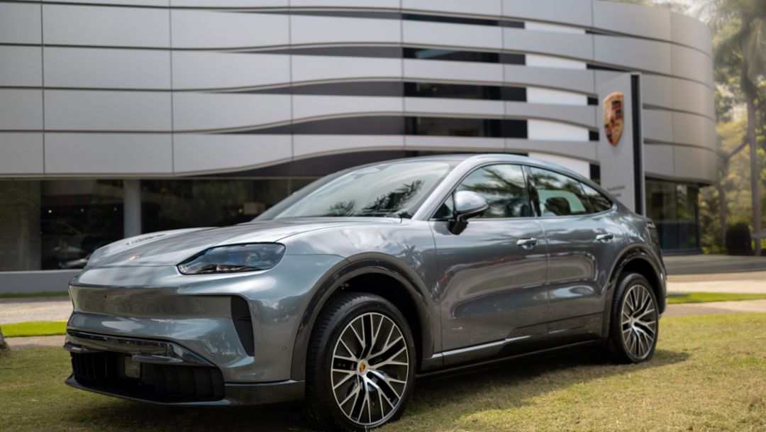 El nuevo Porsche Cayenne Coupé Eléctrico presente en el Panamá Motor Show 2026