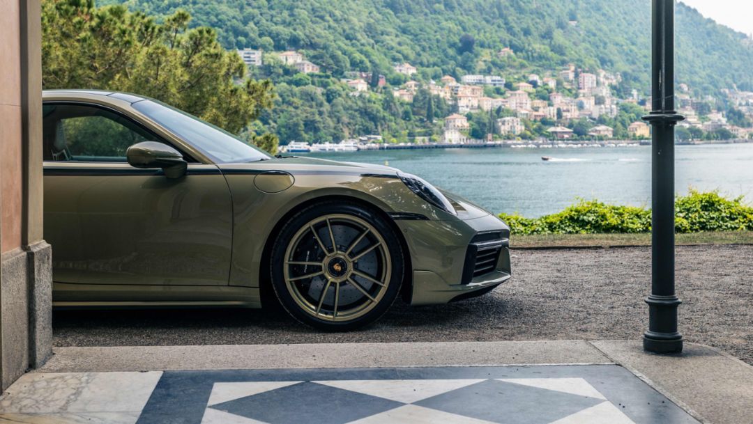 Porsche at Fuori Concorso: Sonderwunsch at Lake Como