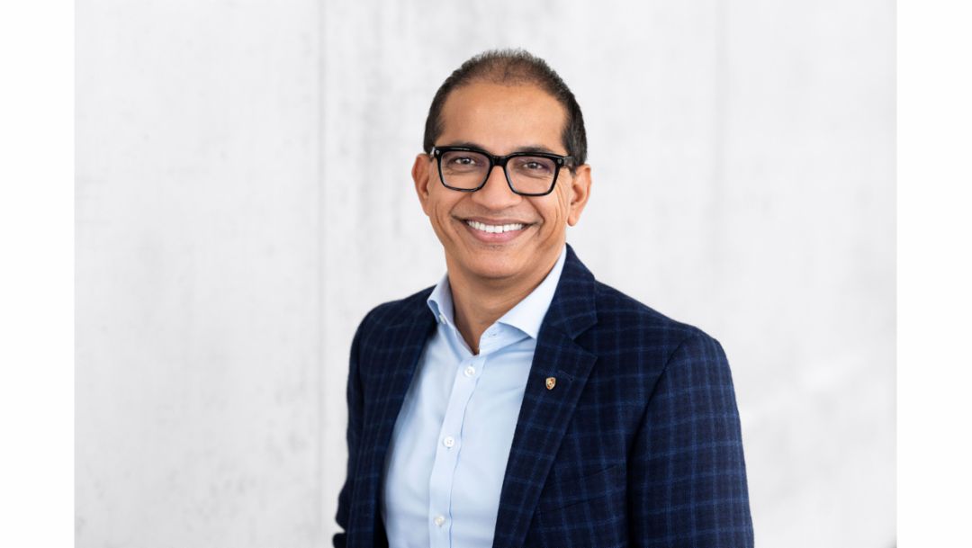 Sajjad Khan, Mitglied des Vorstandes, Car-IT, 2024, Porsche AG