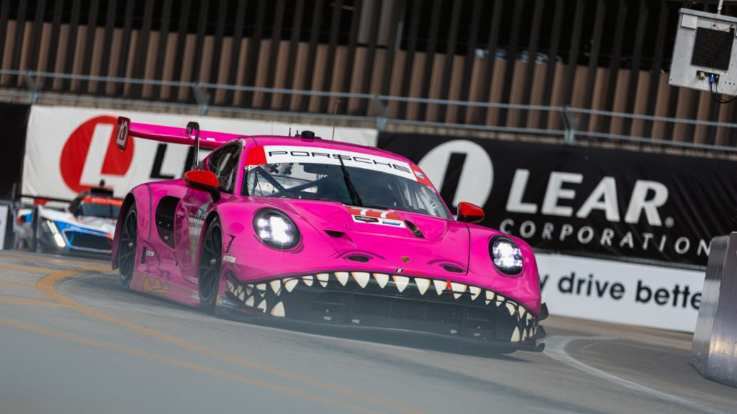 Porsche 911 GT3 R, AO Racing (nº 77), Laurin Heinrich (ALE), Klaus Bachler (Austria), Grand Prix de Detroit, campeonato IMSA, 2025, Porsche AG