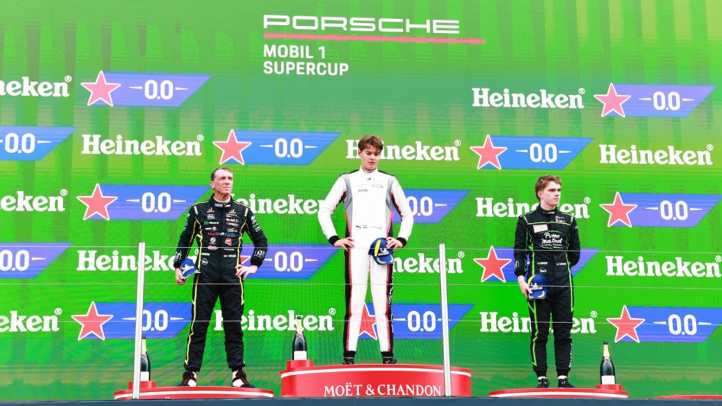 Jaap van Lagen (PB), Martinet by Alm&eacute;ras (n&ordm; 17), Flynt Schuring (PB), Schumacher CLRT (n&ordm; 12), y Theo Oeverhaus (ALE), Martinet by Alm&eacute;ras (n&ordm; 15) (i-d), Porsche 911 Cup, Porsche Mobil 1 Supercup, Pa&iacute;ses Bajos II, 2026, Porsche AG