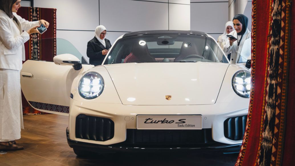 Porsche 911 Turbo S, Sadu Edition, World Photography Day, Porsche Centre Kuwait, Kuwait City, 2026, Porsche Middle East