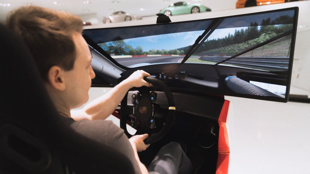 Max Benecke, sim racer, 2020, Porsche AG