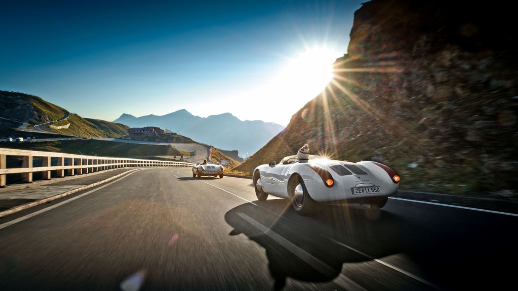  Dr. Wolfgang Porsche, Ferdinand Porsche, 550 Spyder, Großglockner High Alpine Road, 2020, Porsche AG