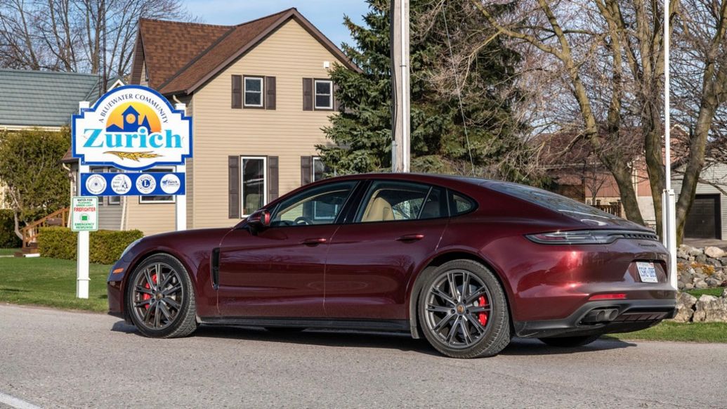 Panamera GTS, Zurich, Southern Ontario, Canada, 2021, Porsche AG