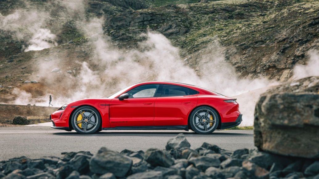 Taycan Turbo S, Iceland, 2021, Porsche AG