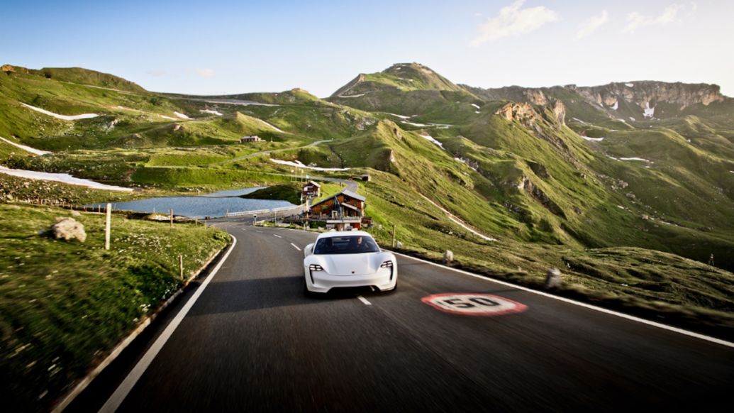 Mission E, Curves photo shoot, Großglockner, Austria, 2018, Porsche AG