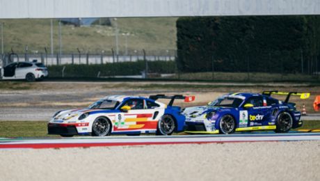 Sfida a tre per la corona della Porsche Carrera Cup Italia 2025