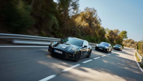 Der neue Panamera auf Erprobungsfahrt: letzter Feinschliff