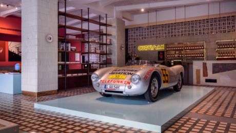 Tienda Curvistan en Singapur