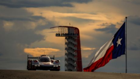 Porsche Penske Motorsport beweist in Texas Kampfgeist