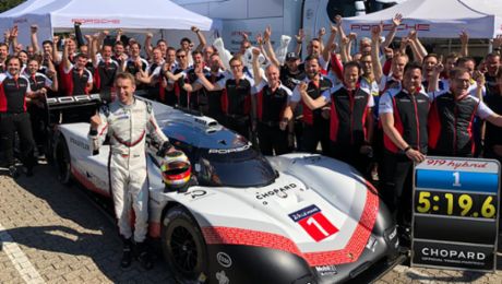 5:19.55 minutes – Porsche 919 Hybrid Evo takes record