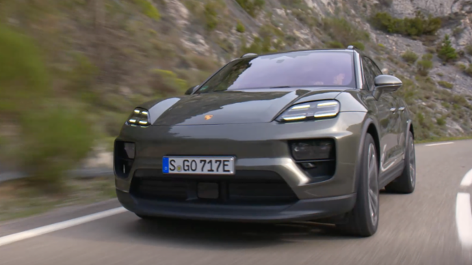 Video: Macan 4 - Aventurine Green Metallic