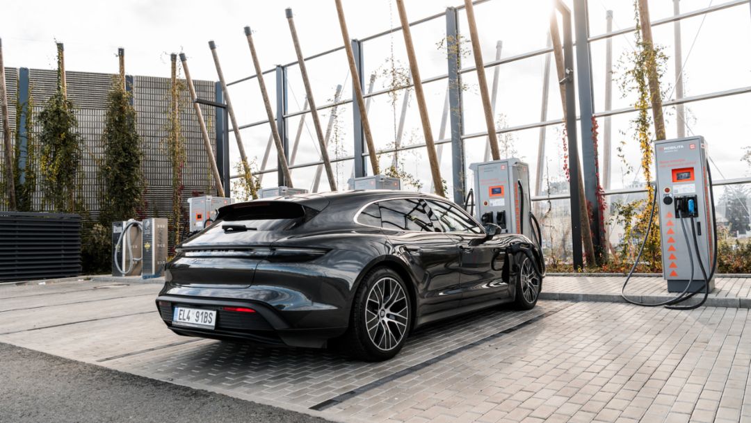 Síť Porsche Charging Service se v ČR rozrostla na 4 305 nabíjecích bodů