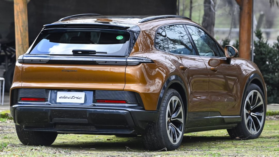 Porsche en Chile presenta el nuevo Cayenne Eléctrico: el icónico modelo inicia una nueva era completamente eléctrica
