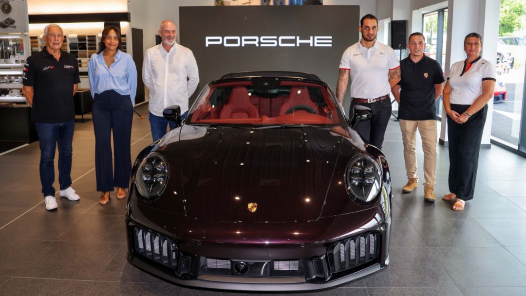 Launch of the new 911 GTS T-Hybrid: the brand’s iconic model reaches a new milestone