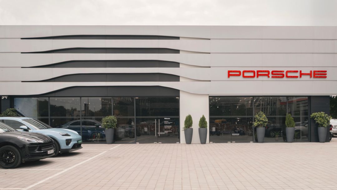 Porsche Centre Ahmedabad relocates to new facility