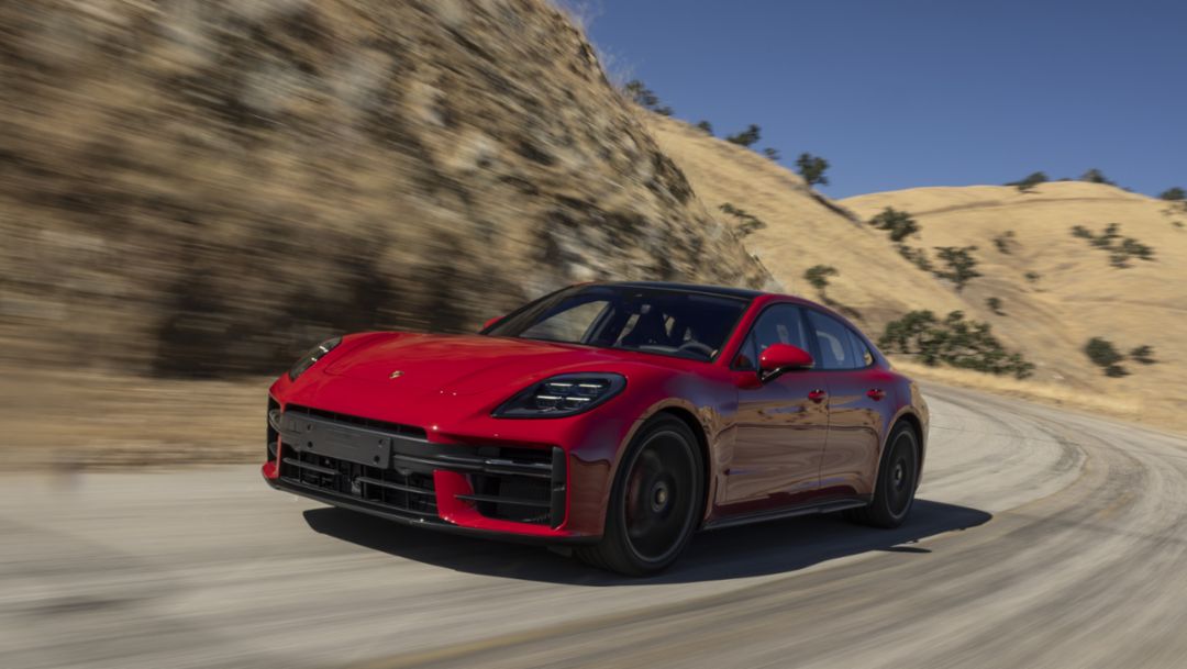 Porsche reports U.S. retail sales for the first half of 2025