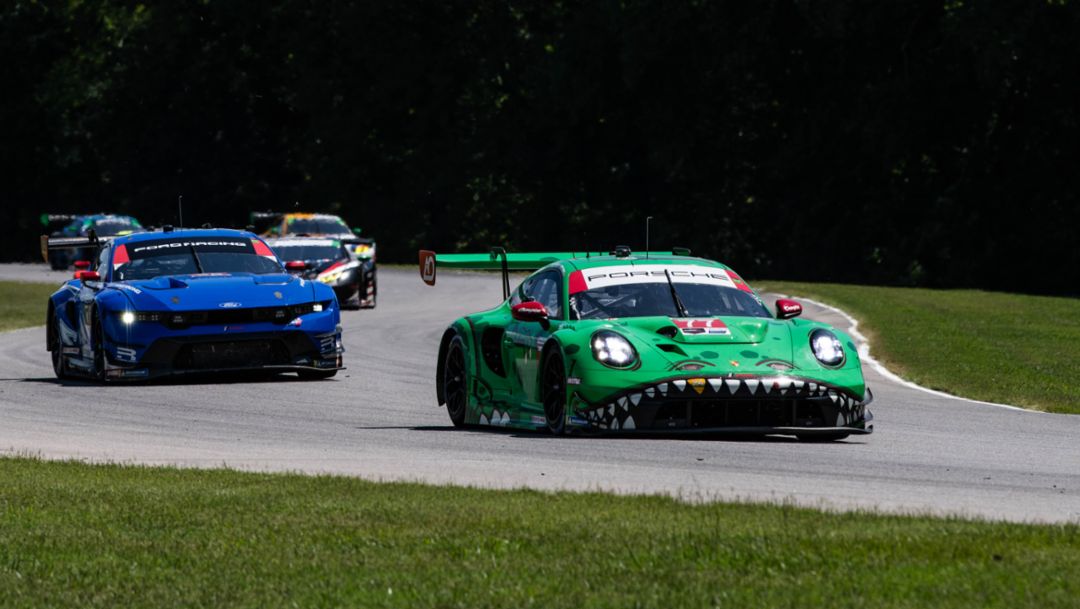 Challenging day for Porsche customer teams at VIR