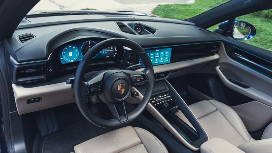 Macan, Gentian Blue, BEV, 2025, H2