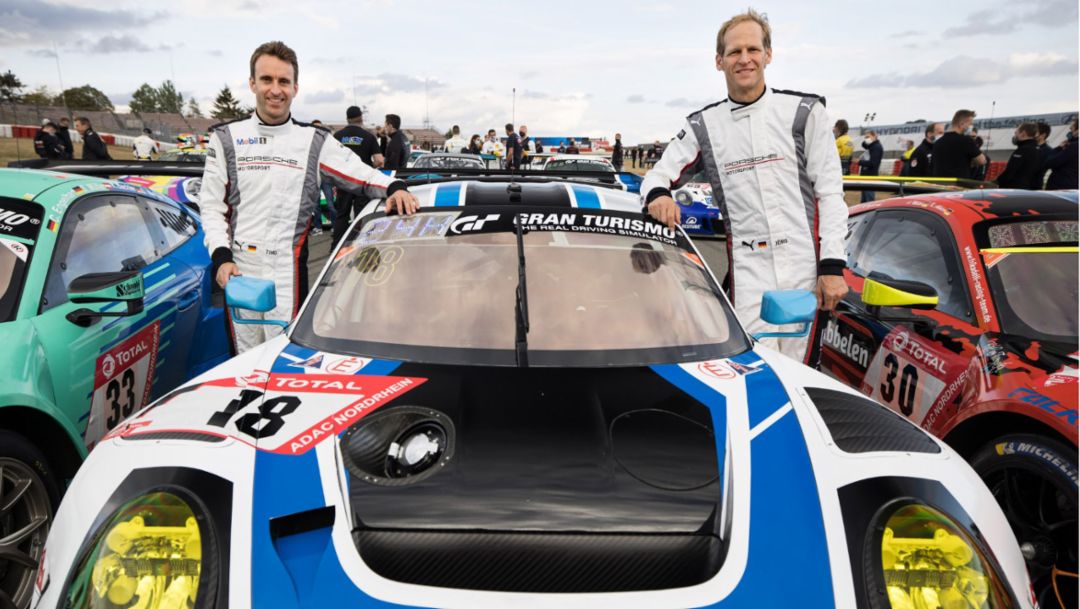 Pilotos oficiales ya retirados regresan al 