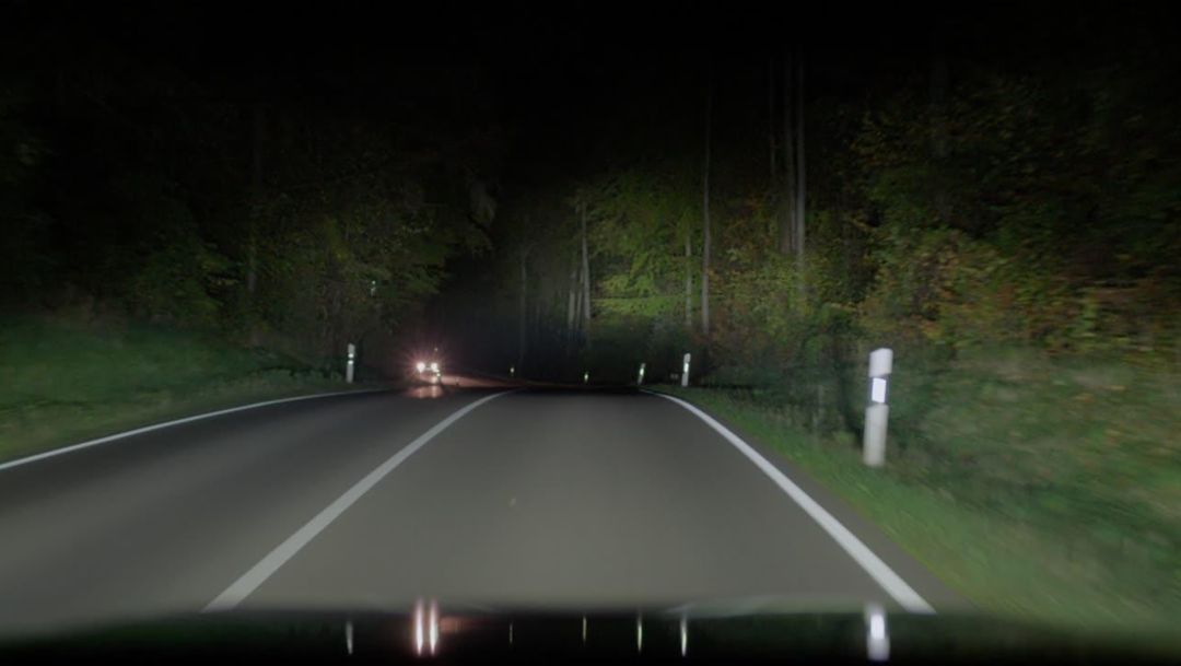HD Matrix: glare-free high beam - Upcoming traffic - 2