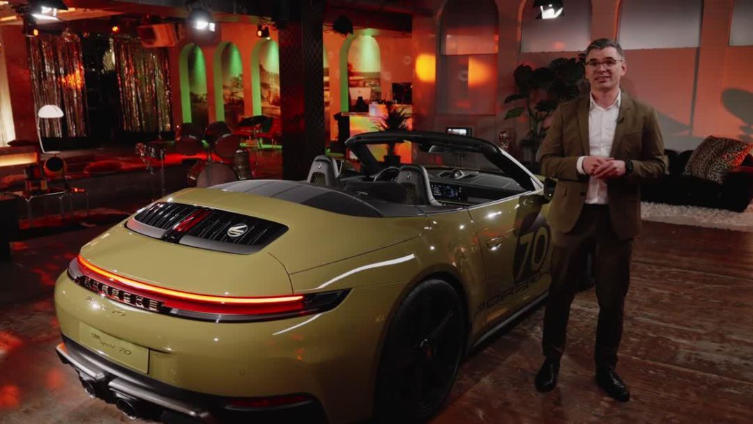 The new 911 Spirit 70: Walkaround