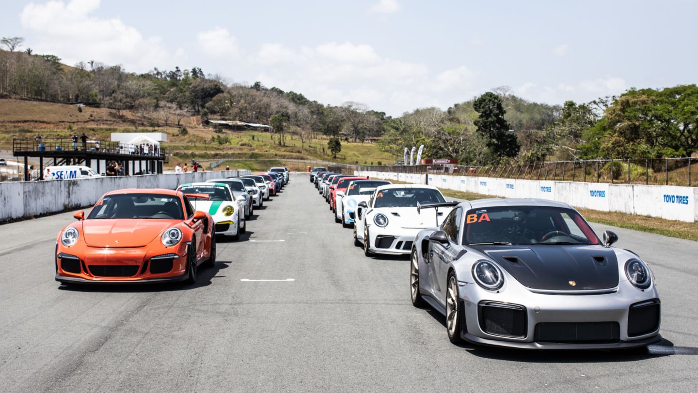 2020: Porsche Driving Experience