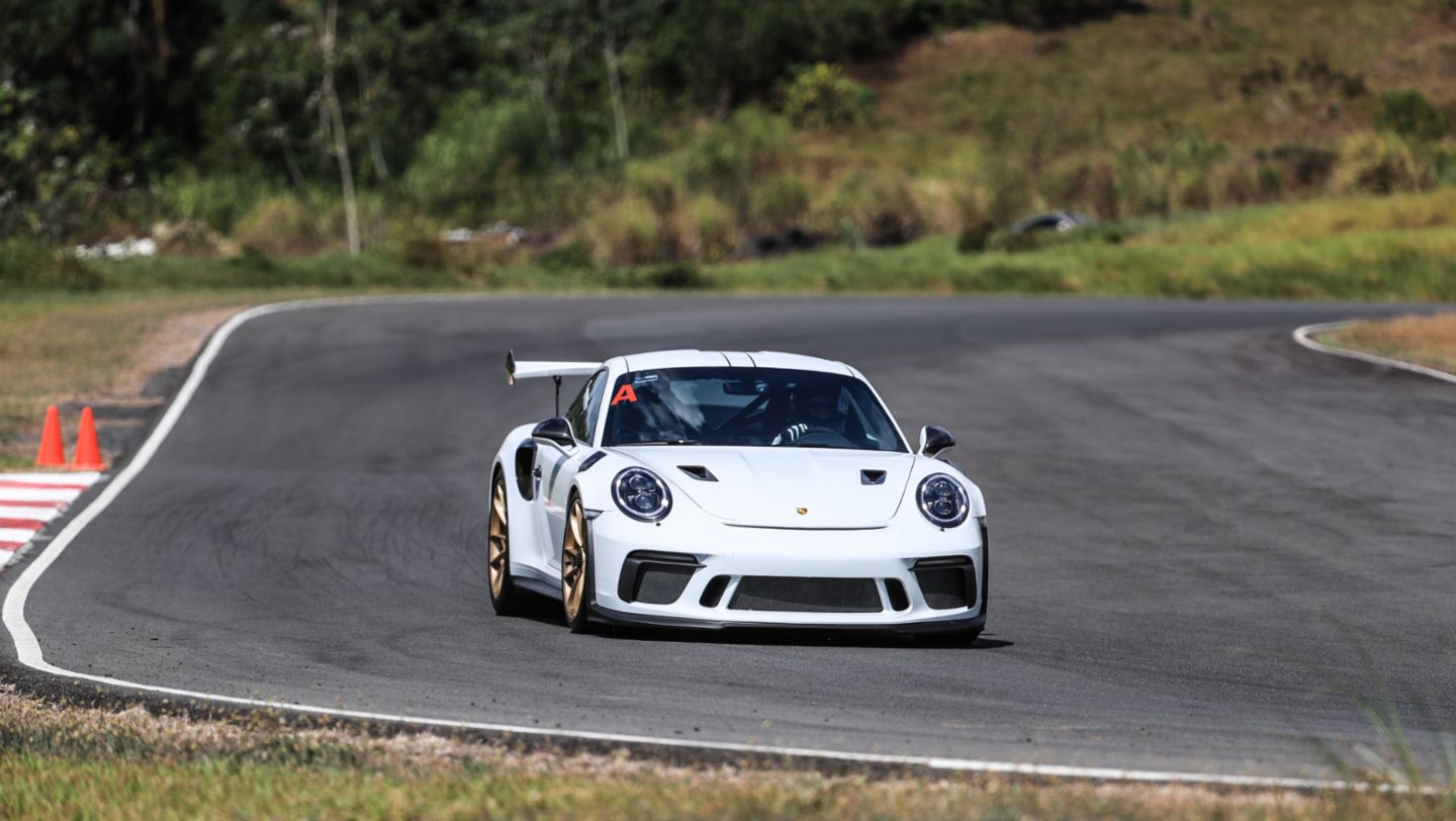 2020: Porsche Driving Experience