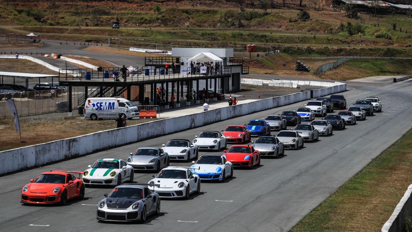 2020: Porsche Driving Experience
