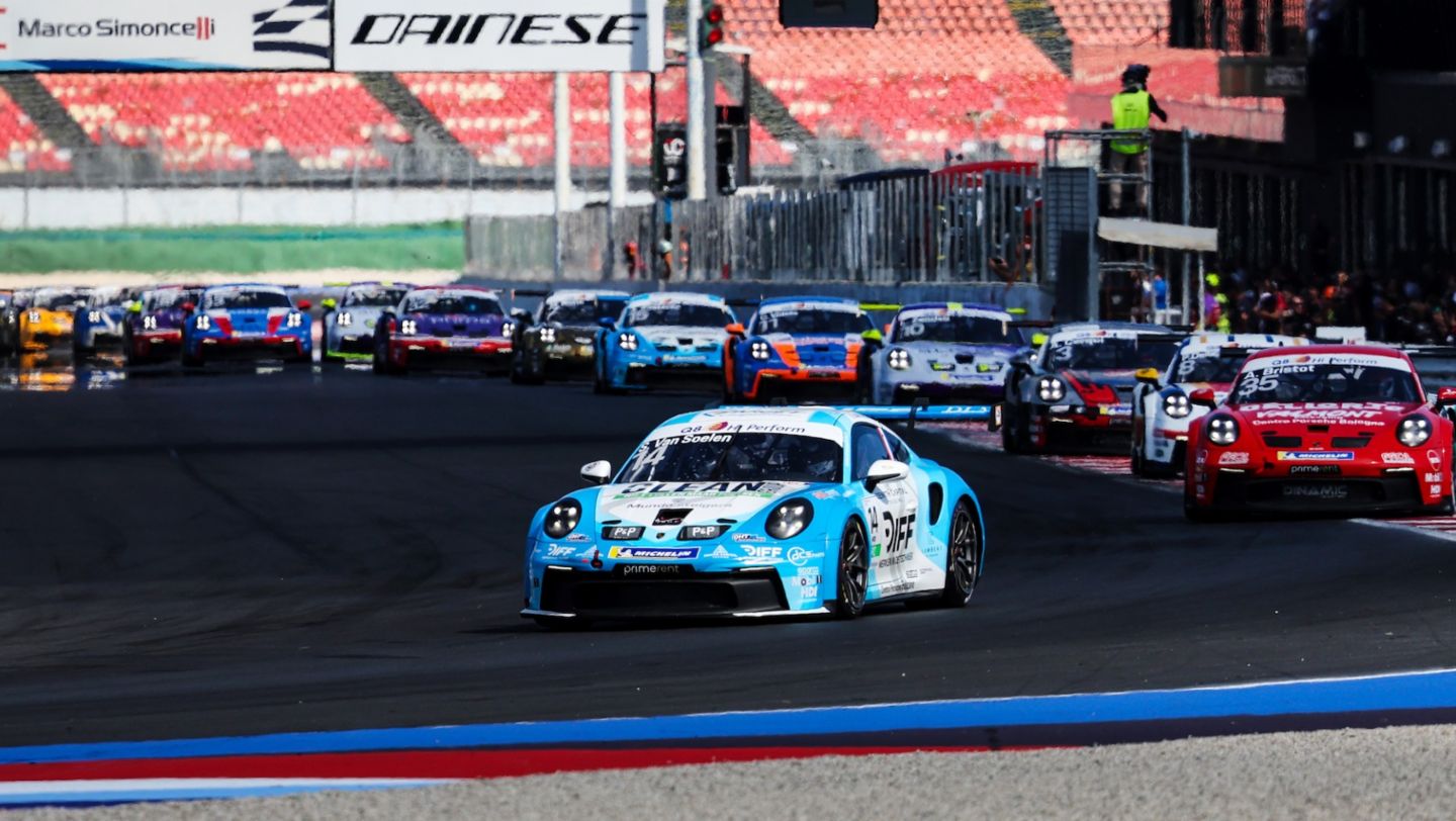 Van Soelen in testa alla corsa