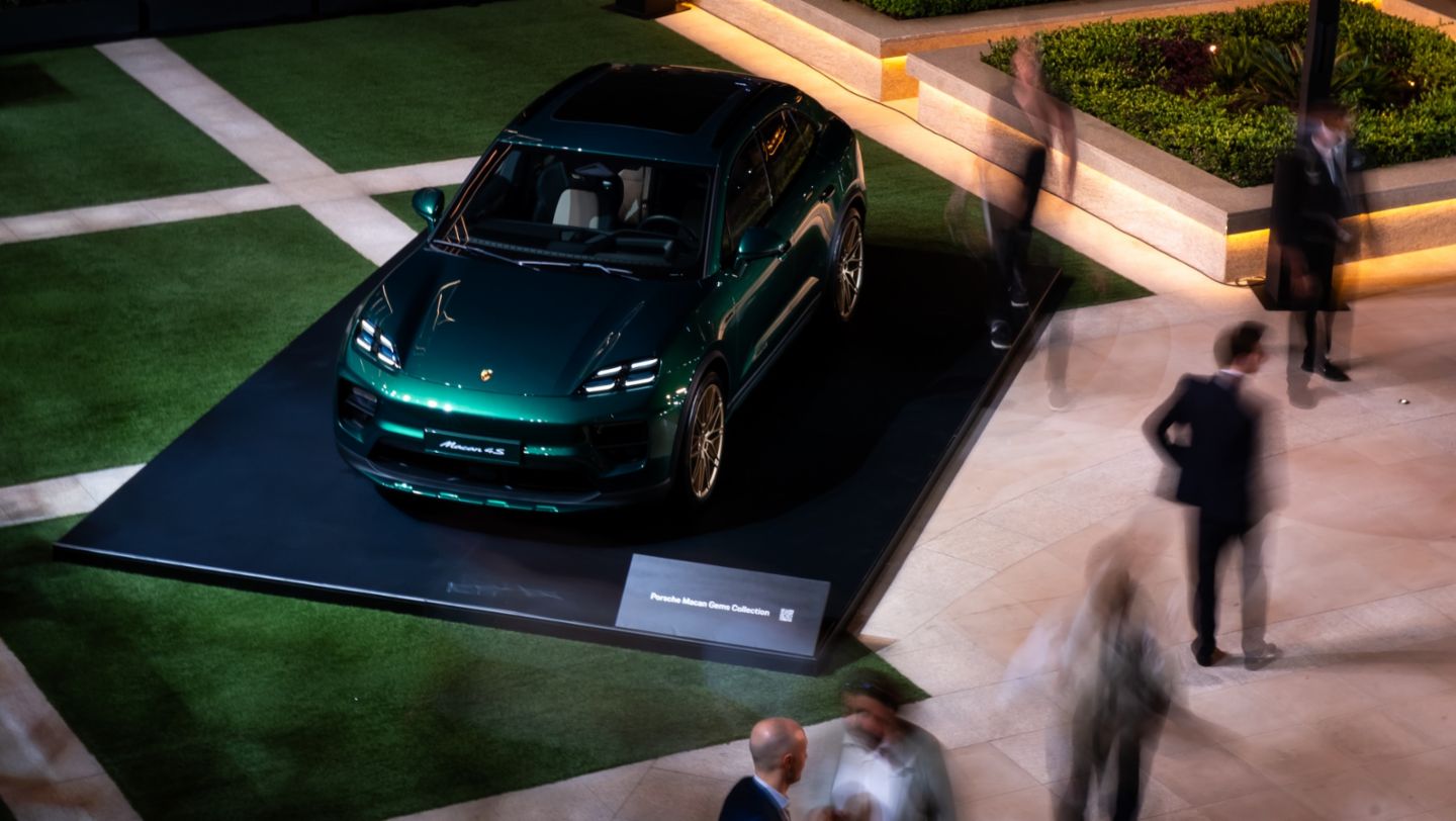 Macan 4S, Macan Gems Collestion, Porsche Media Preview Night, Icons of Porsche, Dubai, 2025, Porsche Middle East