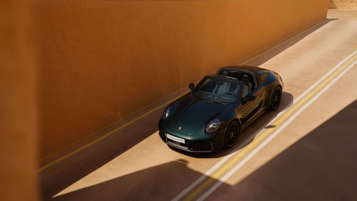 Sonderwunsch 911 Targa Green Roof 2.0, Riyadh, Saudi Arabia, 2026, Porsche Middle East