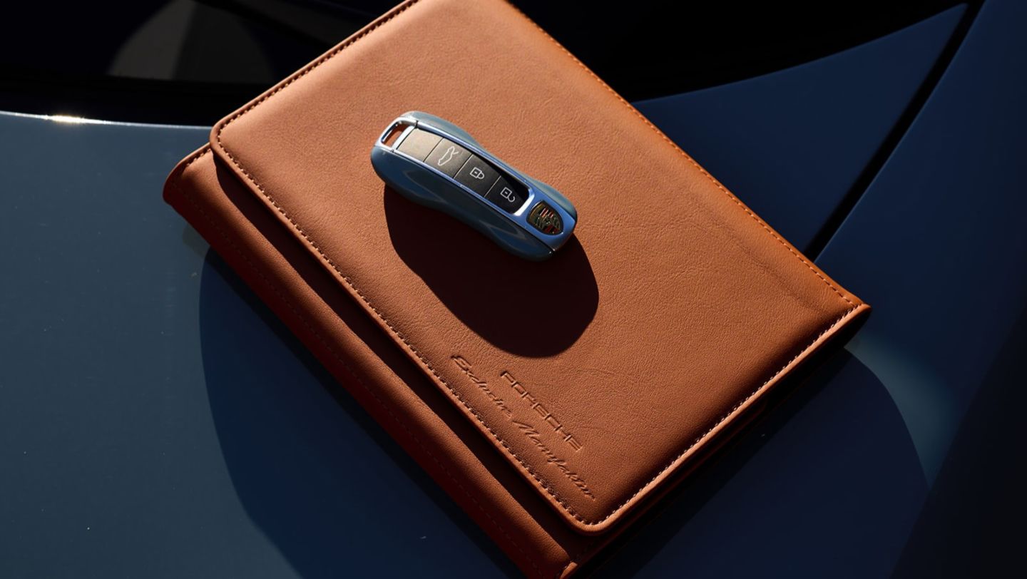 Porsche and RM Sotheby’s to auction rare 911 S/T to support the American Red Cross 