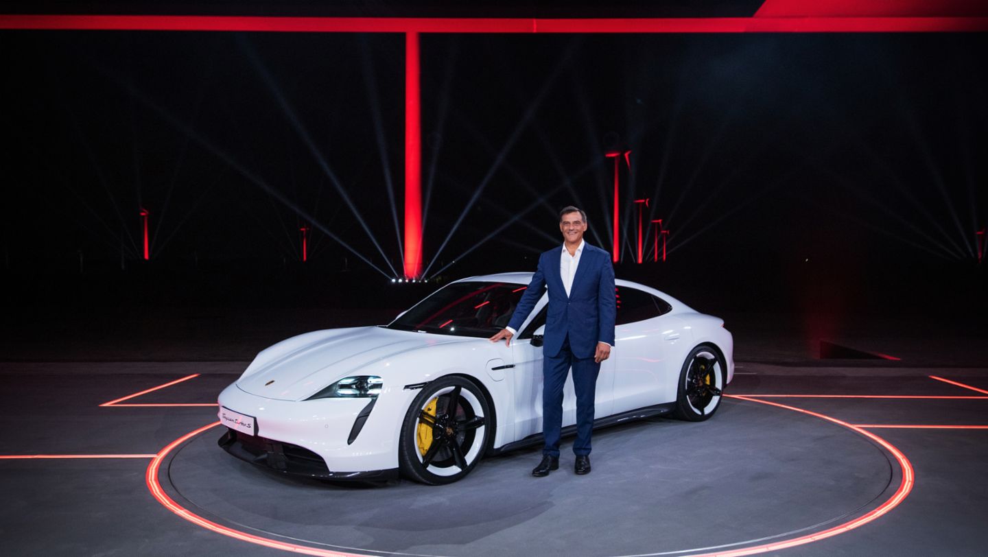 Michael Steiner, Member of the Executive Board of Porsche, Taycan Turbo S, world premiere in Asia, 2019, Porsche AG