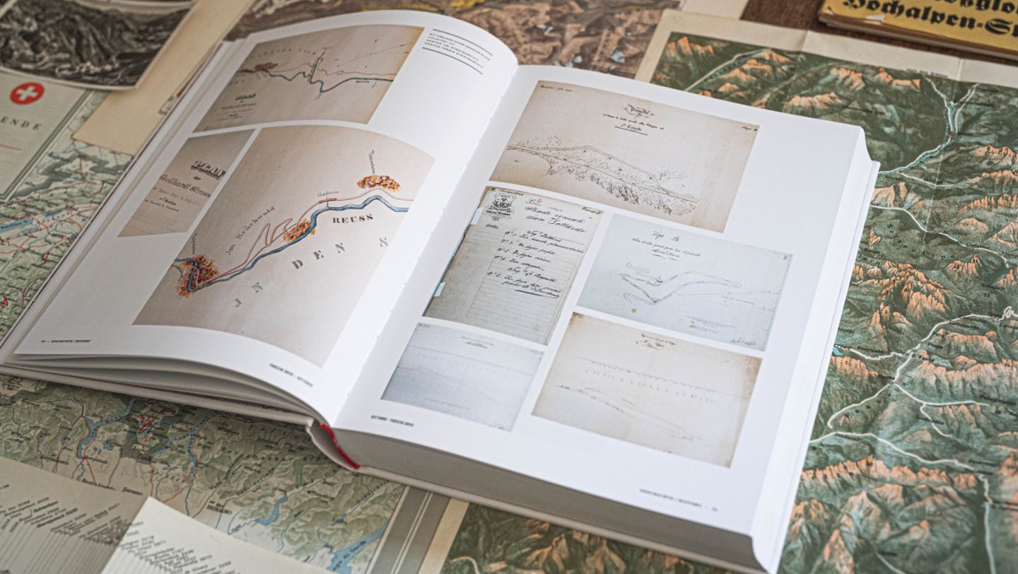 Preparing a road trip, Curves Magazine, 2020, Porsche AG
