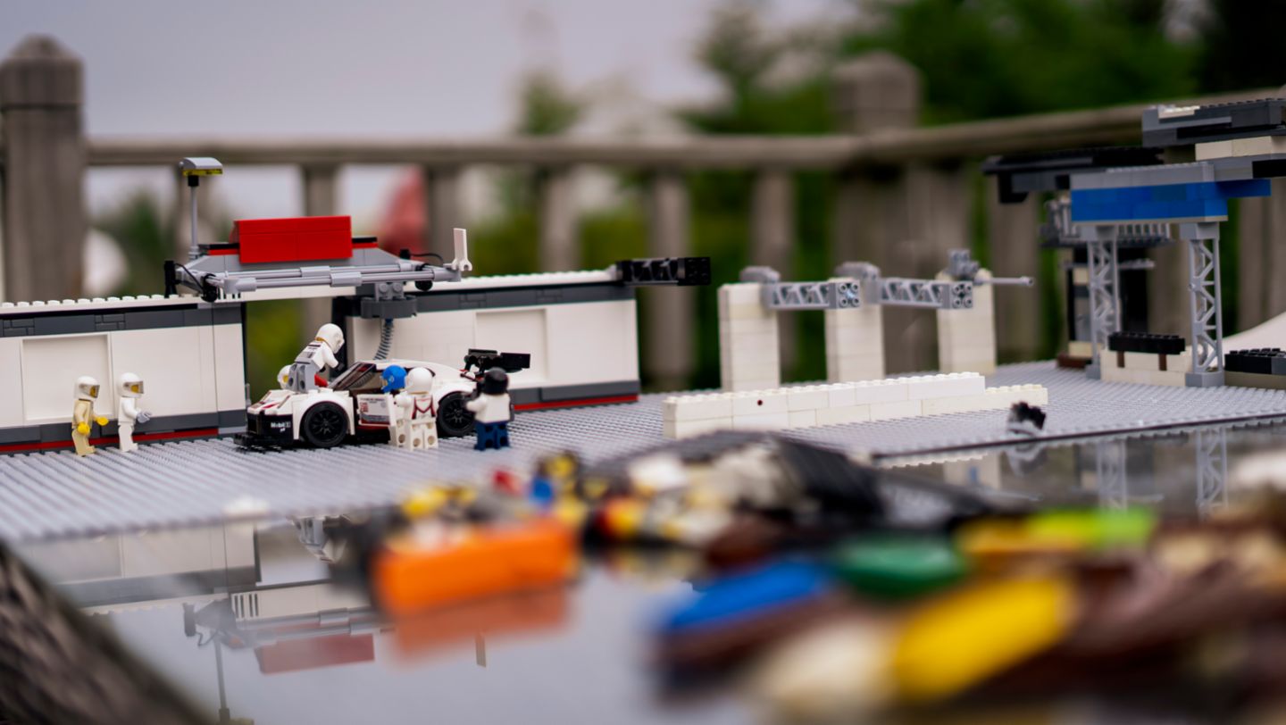 Nachbildung aus Lego, 2020, Porsche AG