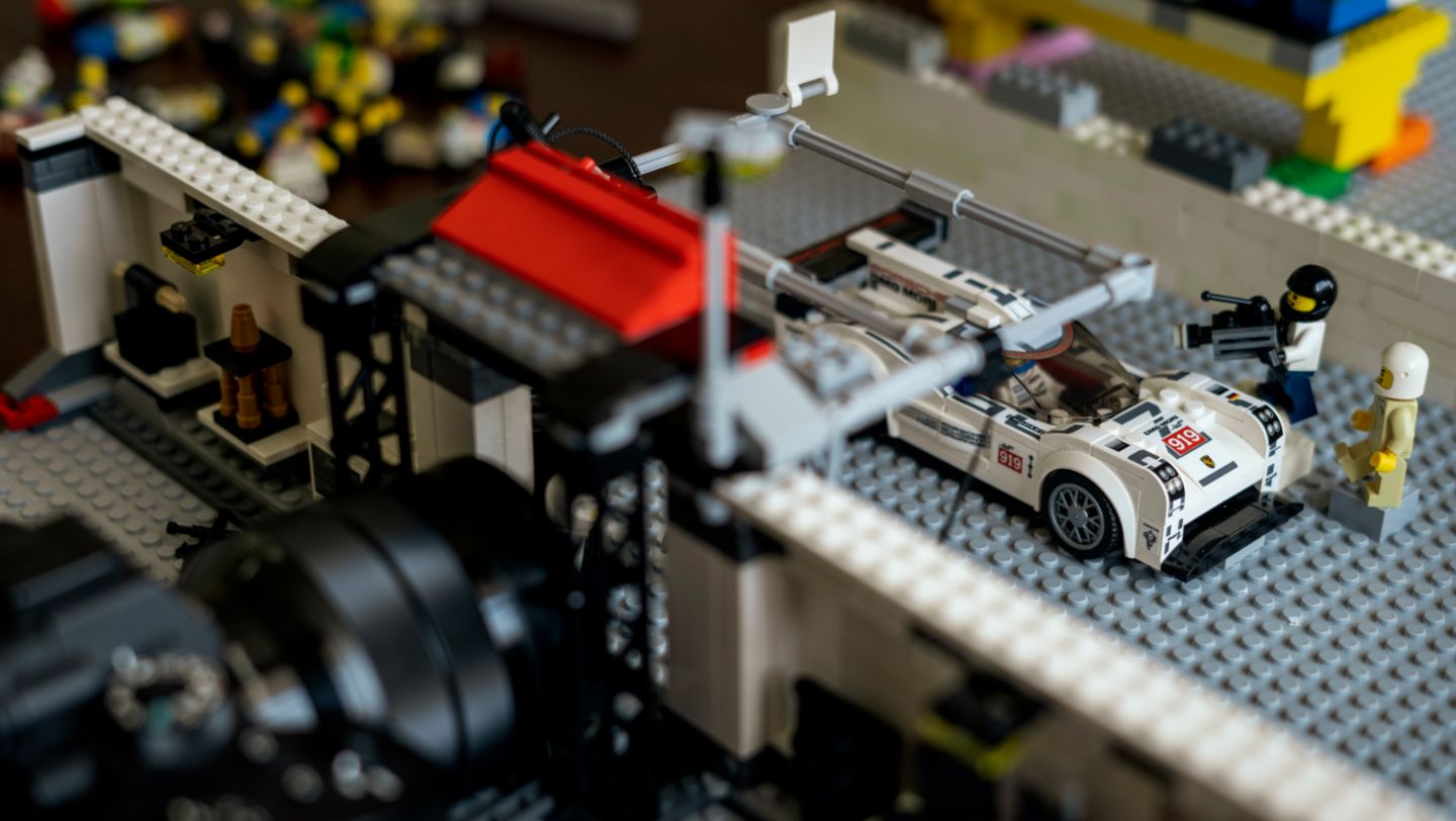 Nachbildung aus Lego, 2020, Porsche AG
