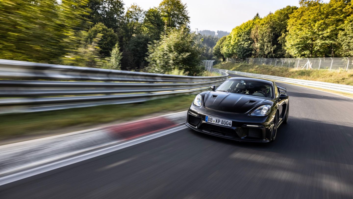 Prototyp des 718 Cayman GT4 RS, Nürburgring, 2021, Porsche AG