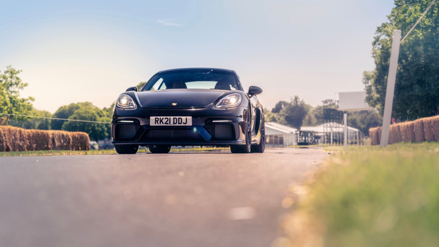 Cayman GT4, West Sussex, UK, 2021, Porsche AG