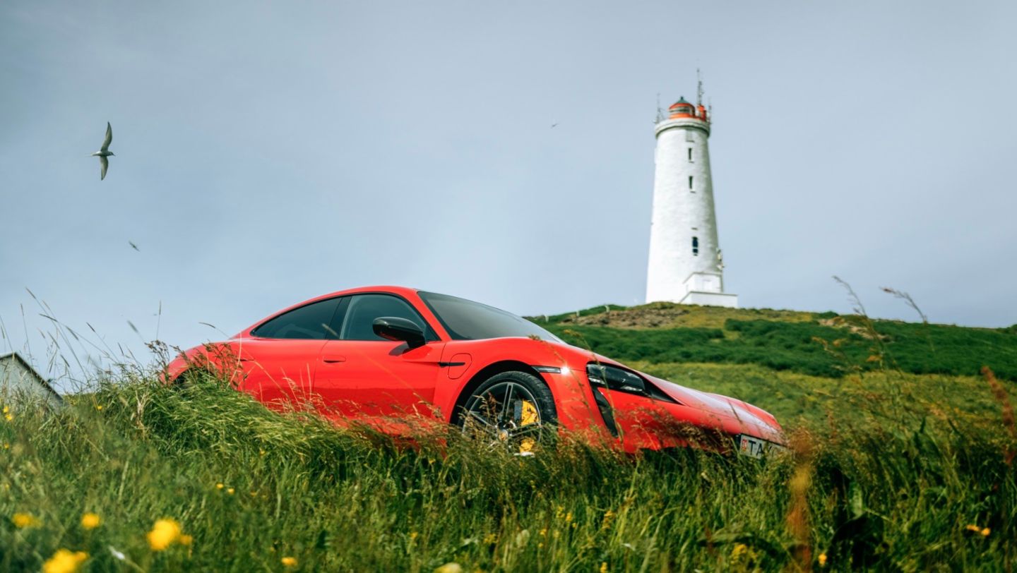 Taycan Turbo S, Iceland, 2021, Porsche AG