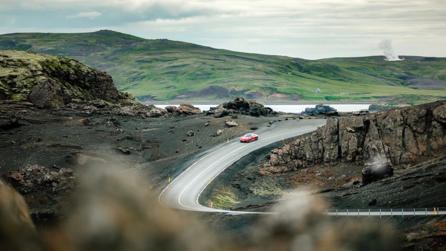 Taycan Turbo S, Iceland, 2021, Porsche AG