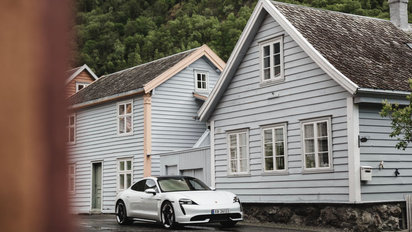 Taycan Turbo, Lærdal, Norway, 2021, Porsche AG