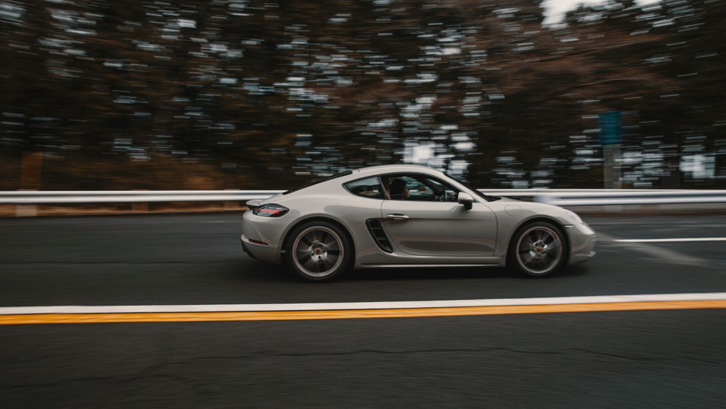 718 Cayman, Kanagawa, Japan, 2021, Porsche AG