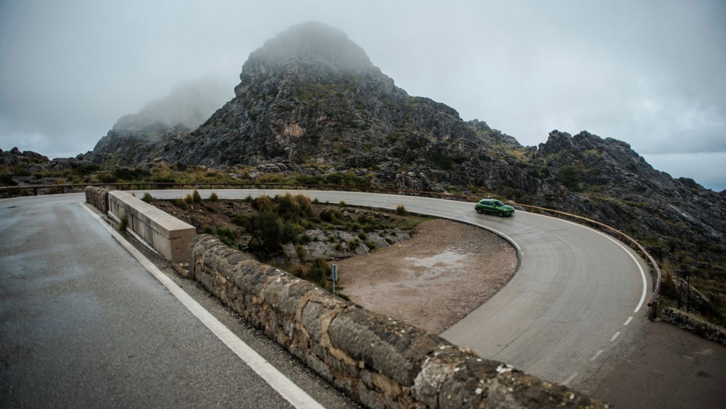 Macan S, Sa Calobra, Cap de Formentor, Mallorca, 2021, Porsche AG
