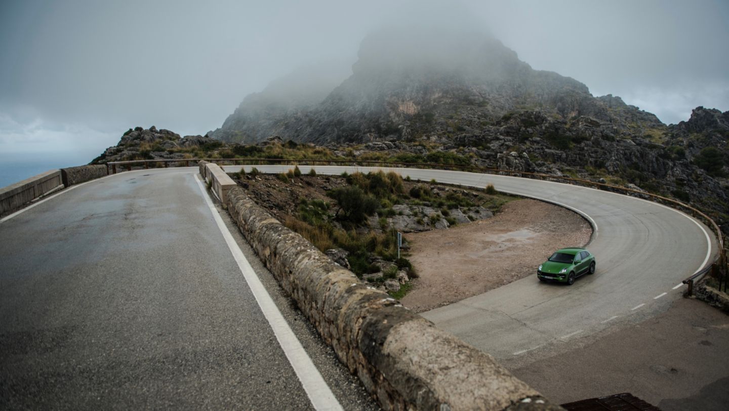 Macan S, Sa Calobra, Cap de Formentor, Mallorca, 2021, Porsche AG
