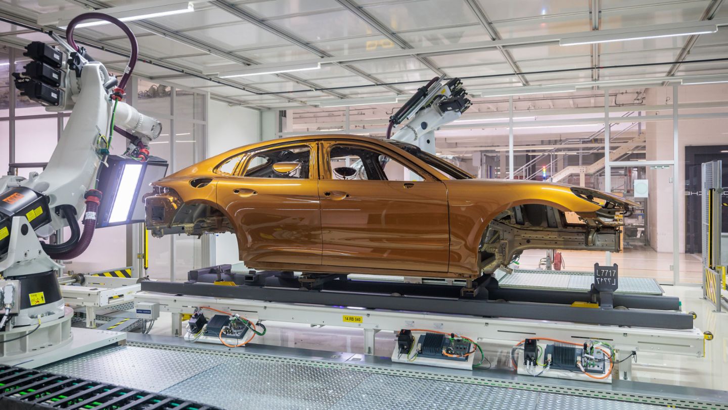 Lackierei, Porsche Werk Leipzig, 2024, Porsche AG