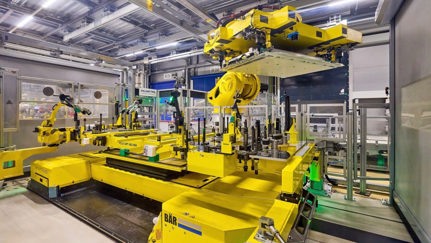 Montage, Porsche Werk Leipzig, 2024, Porsche AG